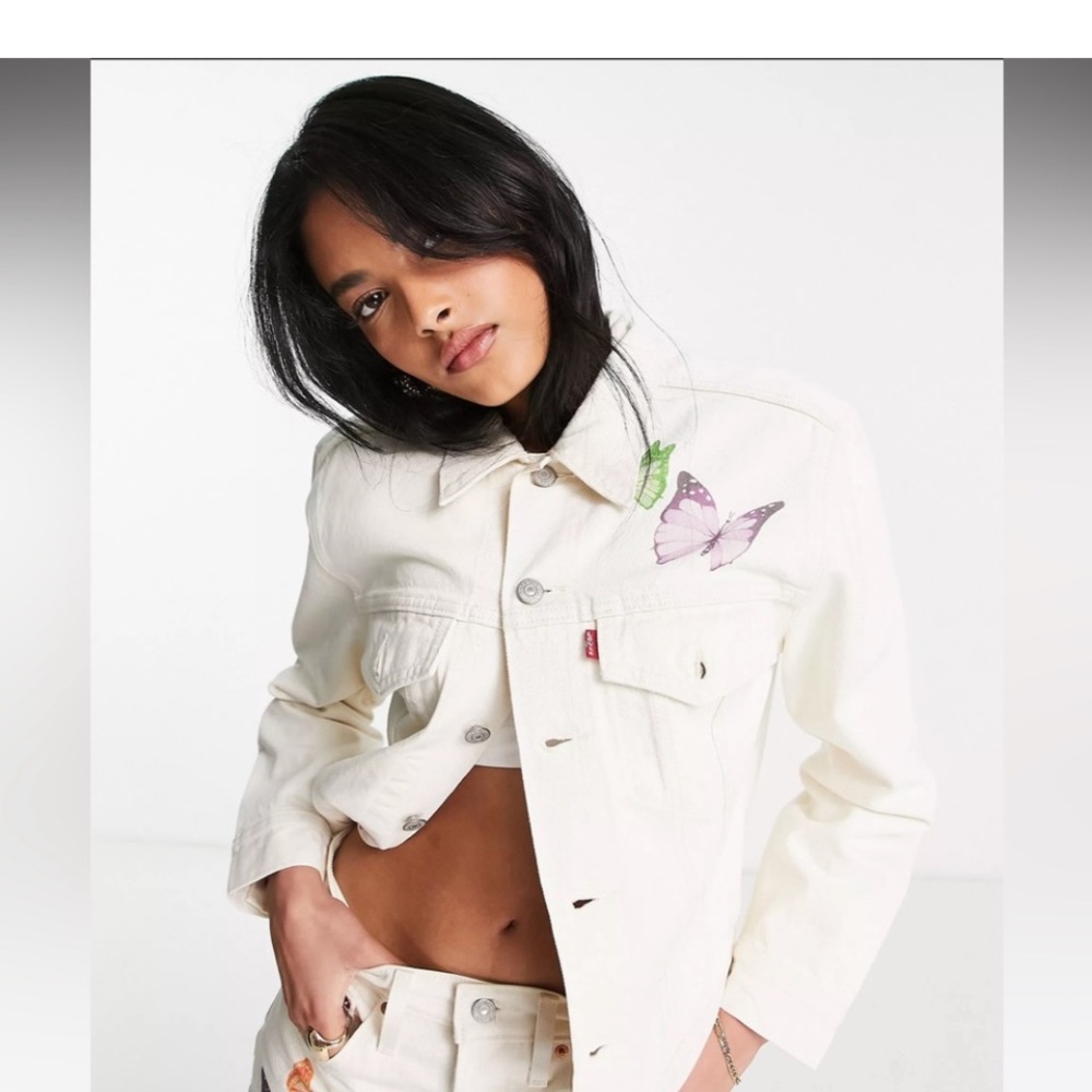 Levi's Women's Ex-Boyfriend Trucker Butterfly Jacket NWT